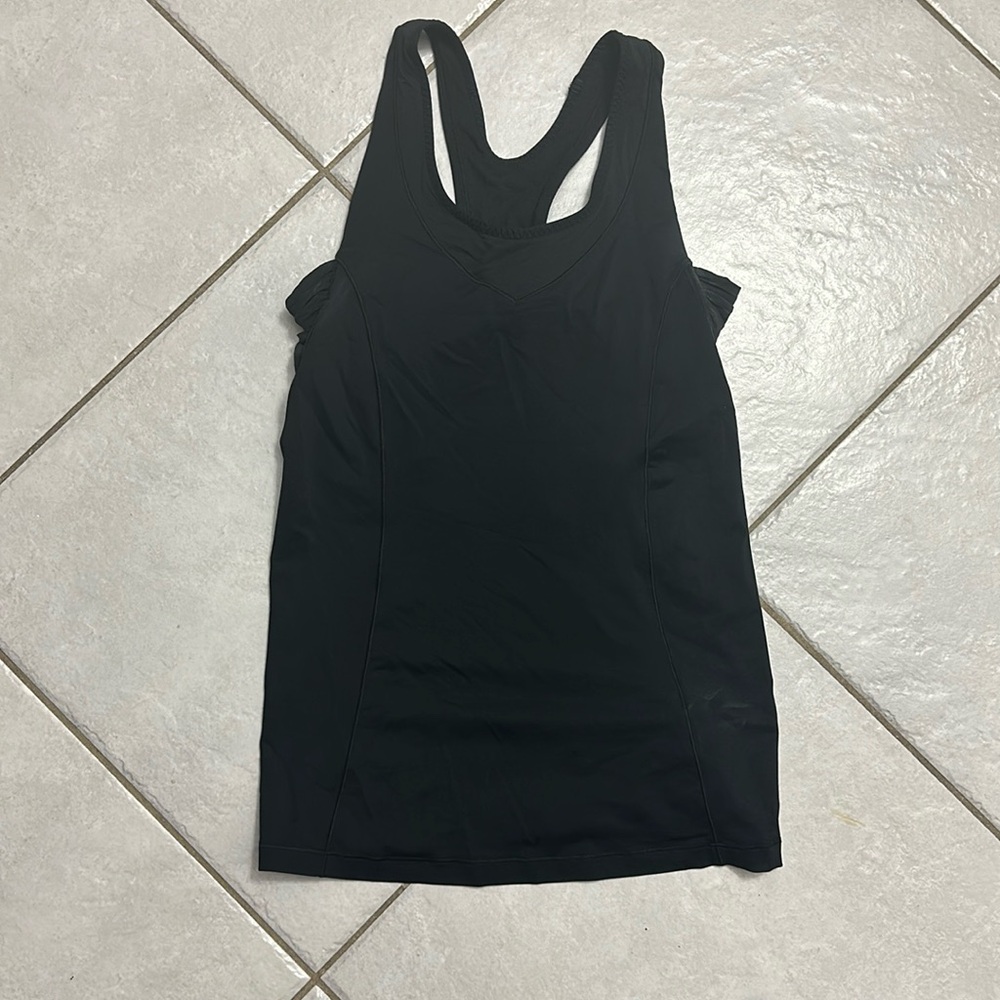 Lululemon top